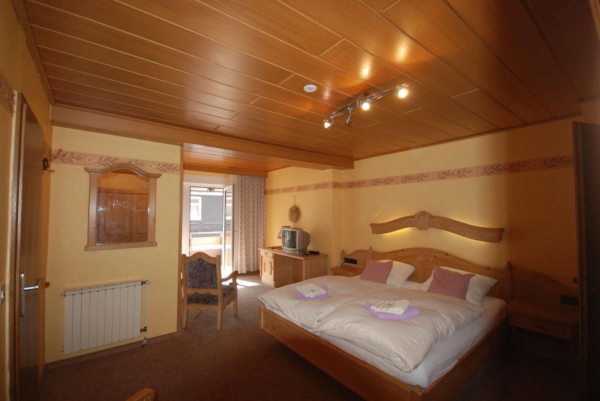 Pension Robin Hood Willingen (Upland) Exterior foto